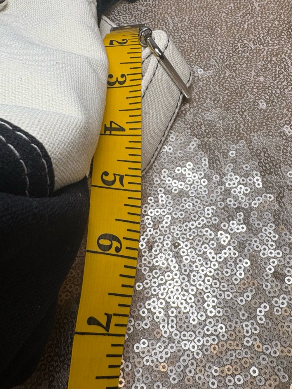 Betty Boop Cream, Black & Red mini Tote with Pom  and doggy charm - Picture 9 of 9